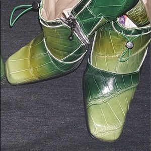 Green Alligator Shoes by Mauri